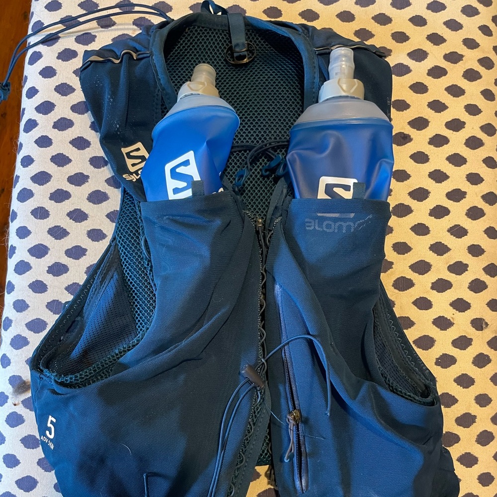 Salomon ADV Skin 5, small, VERY USED w/2 bottles